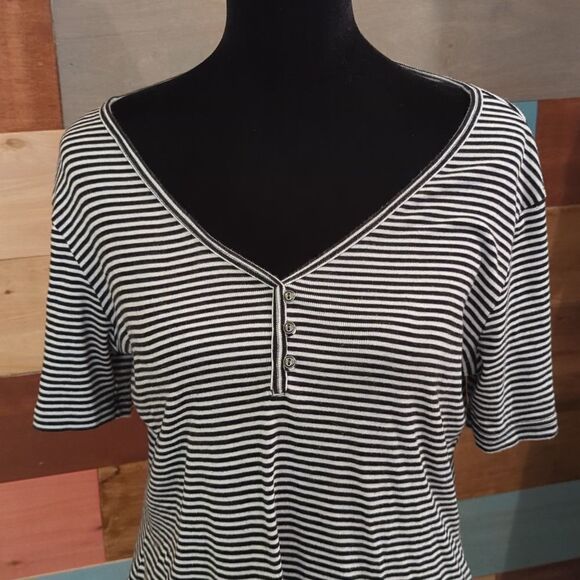 Large super soft striped T-shirt - Picture 2 of 4